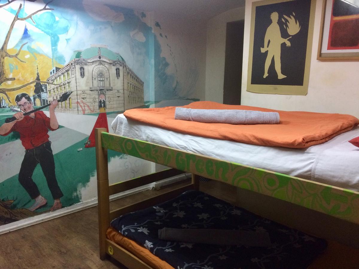 Green Studio Hostel Belgrade Extérieur photo